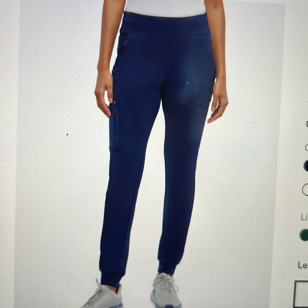 Jaanuu scrub joggers